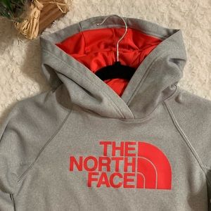 •THE NORTH FACE• hoodie